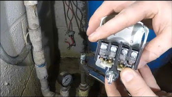 Reset Well Pump Pressure Switch Without Lever Image