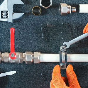 tools to repair damaged plastic pipe threads